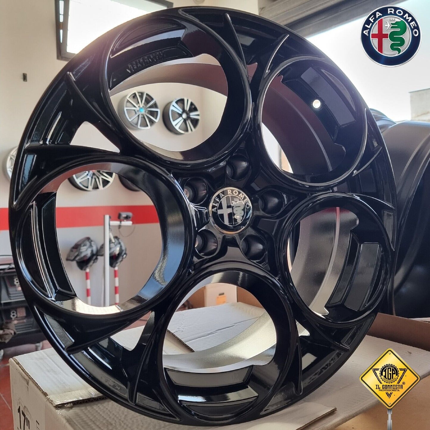 KIT 4 Cerchi In Lega 8 x 18 style Quadrifoglio Compatibili con Alfa Romeo Giulia Giulietta Q4 Stelvio Tonale 159 ok Brembo