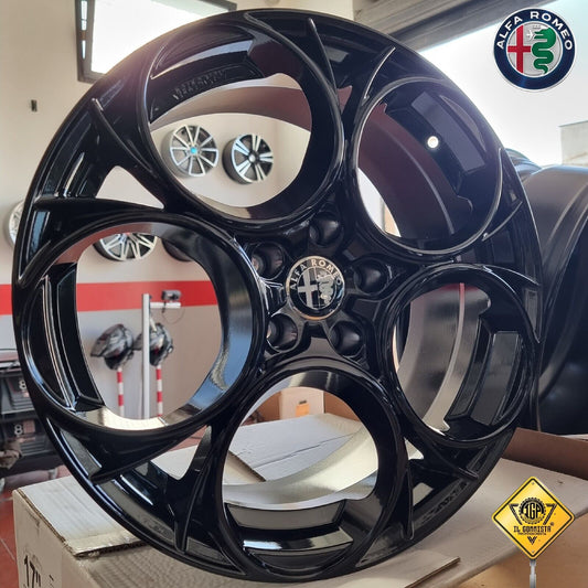 KIT 4 Cerchi In Lega 8 x 18 style Quadrifoglio Compatibili con Alfa Romeo Giulia Giulietta Q4 Stelvio Tonale 159 ok Brembo