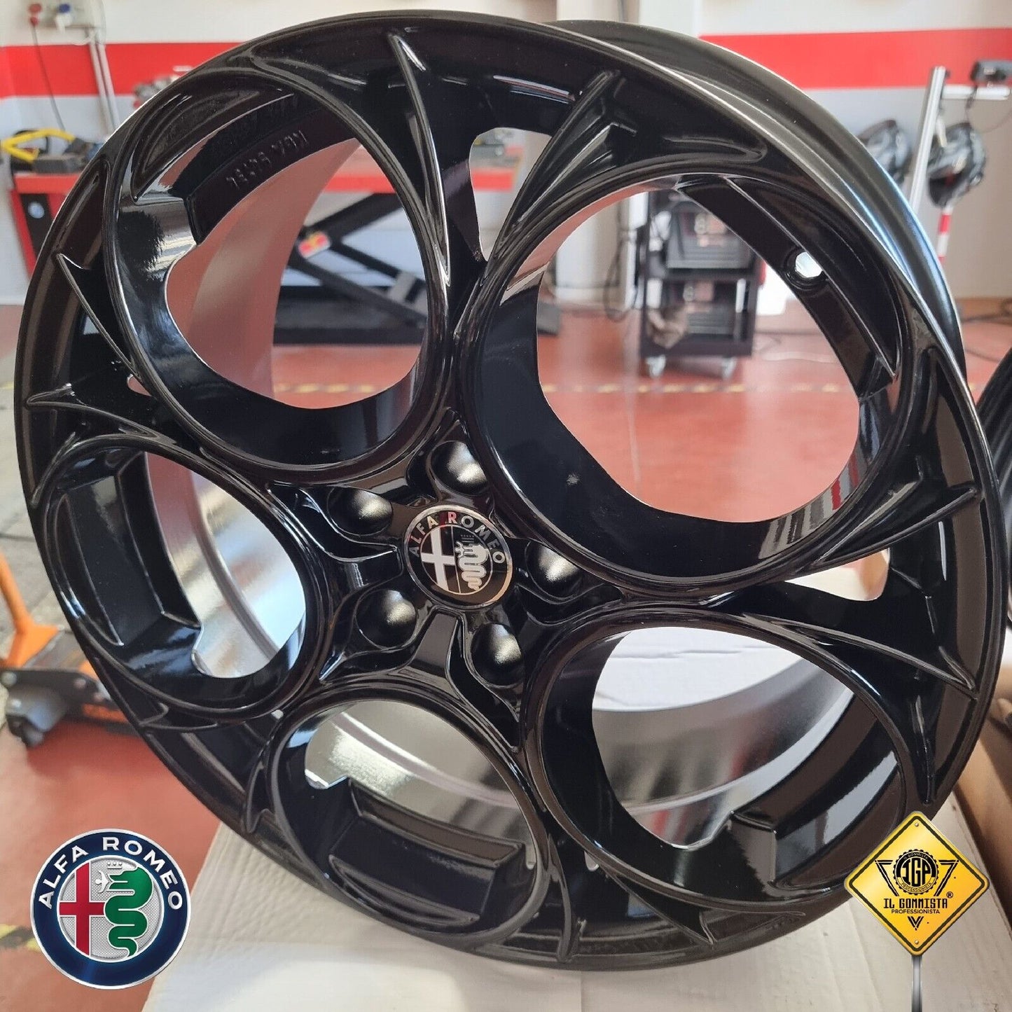 KIT 4 Cerchi In Lega 8 x 18 style Quadrifoglio Compatibili con Alfa Romeo Giulia Giulietta Q4 Stelvio Tonale 159 ok Brembo