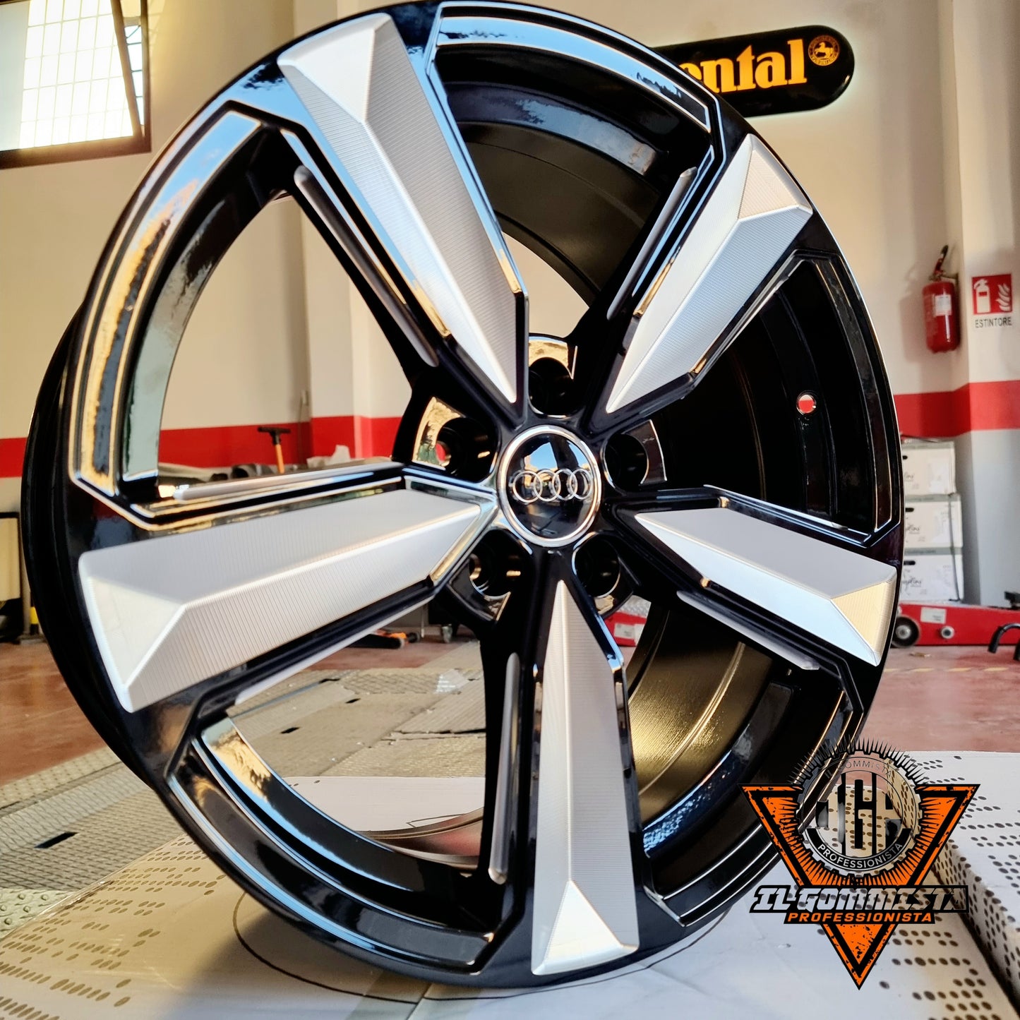 IGP97 KIT 4 Cerchi In Lega 8 x 18" Style S5 x Audi A3 + A4 A6 Q2 Q3 Q5 S-line +