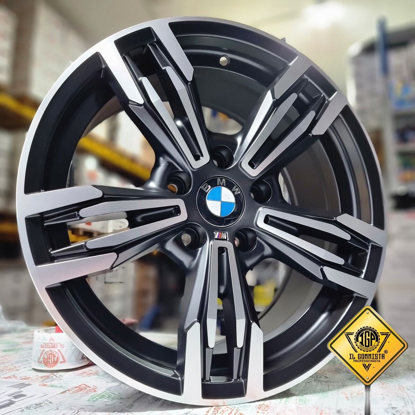 M5 KIT 4 Cerchi In Lega 8 x 17" Compatibili con BMW serie 3 Type E36 E46 E90 E91E92 E93 + X1 E84 serie 1 Type E81 E87 E88 Z3 4