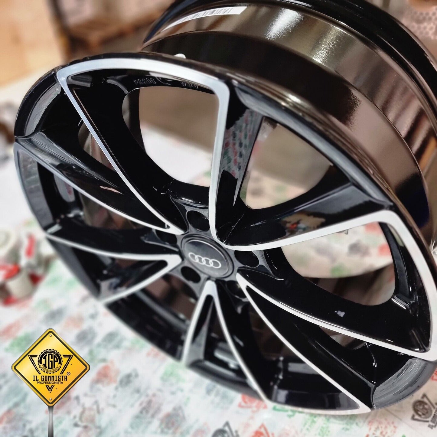 RS5 18 KIT 4 Cerchi In Lega 8 x 18" Compatibili con Audi A3 A4 A5 A6 A7 A8 TT Q2 Q3 Q4 Q5 S RS G-tron sporback S.line