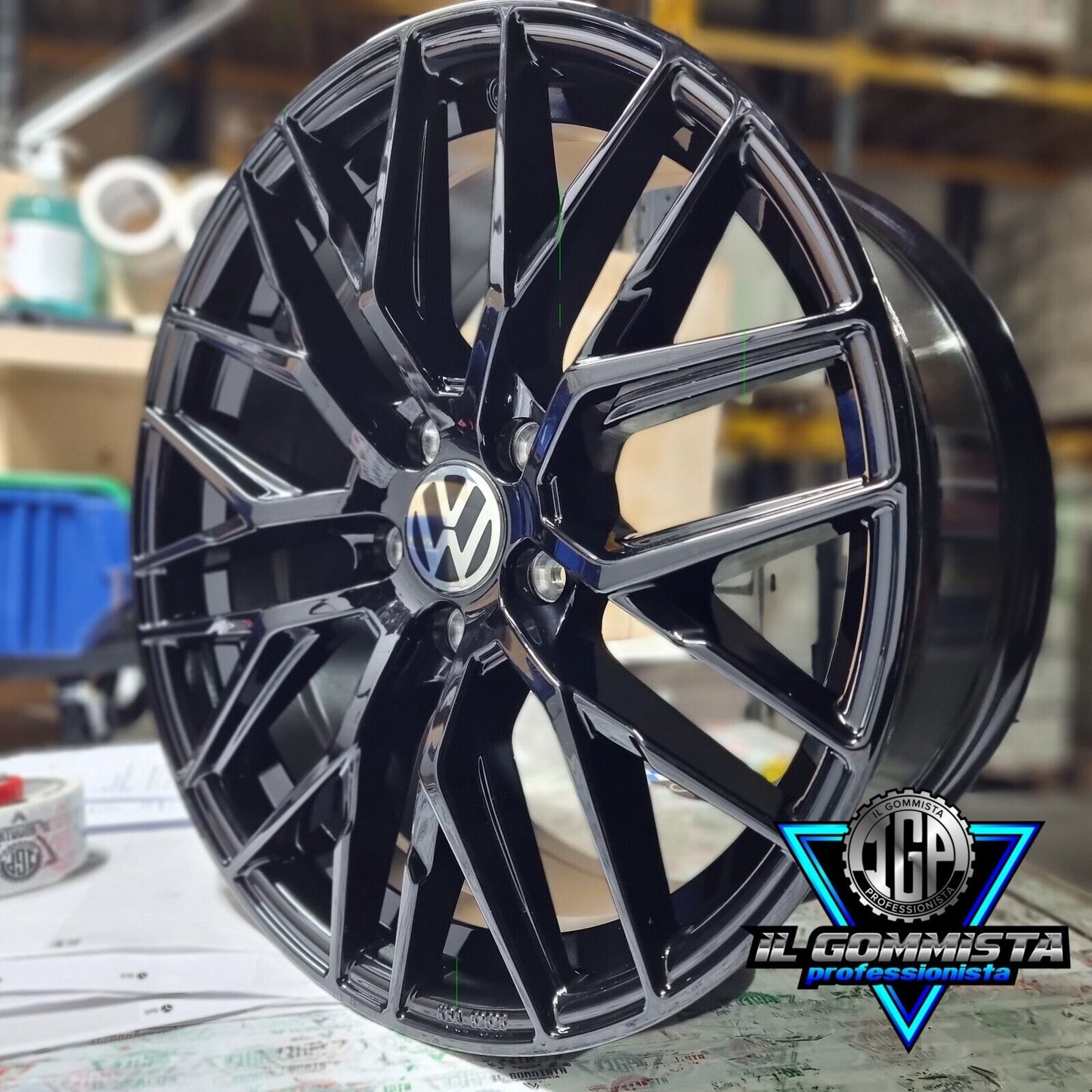 IGP RS4 KIT 4 Cerchi In Lega 19" Compatibili con Volkswagen Golf 5 6 7 8 GTD GTI 1K Arteon Beetle 5C1 Caddy + ID.3 ID.4 Maggiolino 5C1 + Passat T-ROC Tiguan Touran +