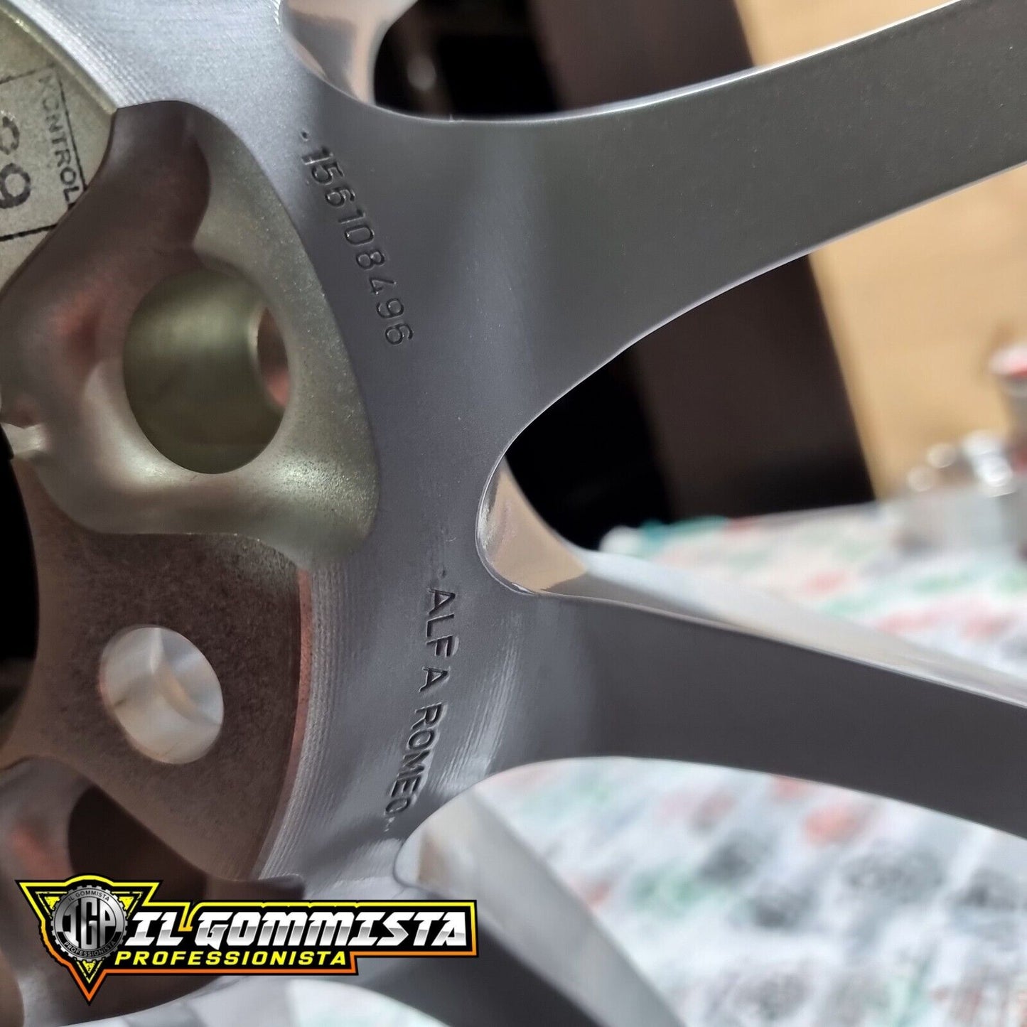 KIT 4 Cerchi In Lega Originali FCA 7,5j x 17" Compatibili con Alfa Romeo Giulietta 159 Brera Stelvio Tonale + 500 X Fiat Croma Saab 9.3 Hyper Silver