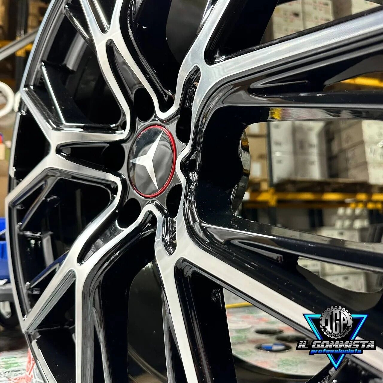 B4 KIT 4 Cerchi In Lega 8,5 x 19" Compatibili con Mercedes Classe A B C E CLA GLA GLB GLC R M S Vito Viano