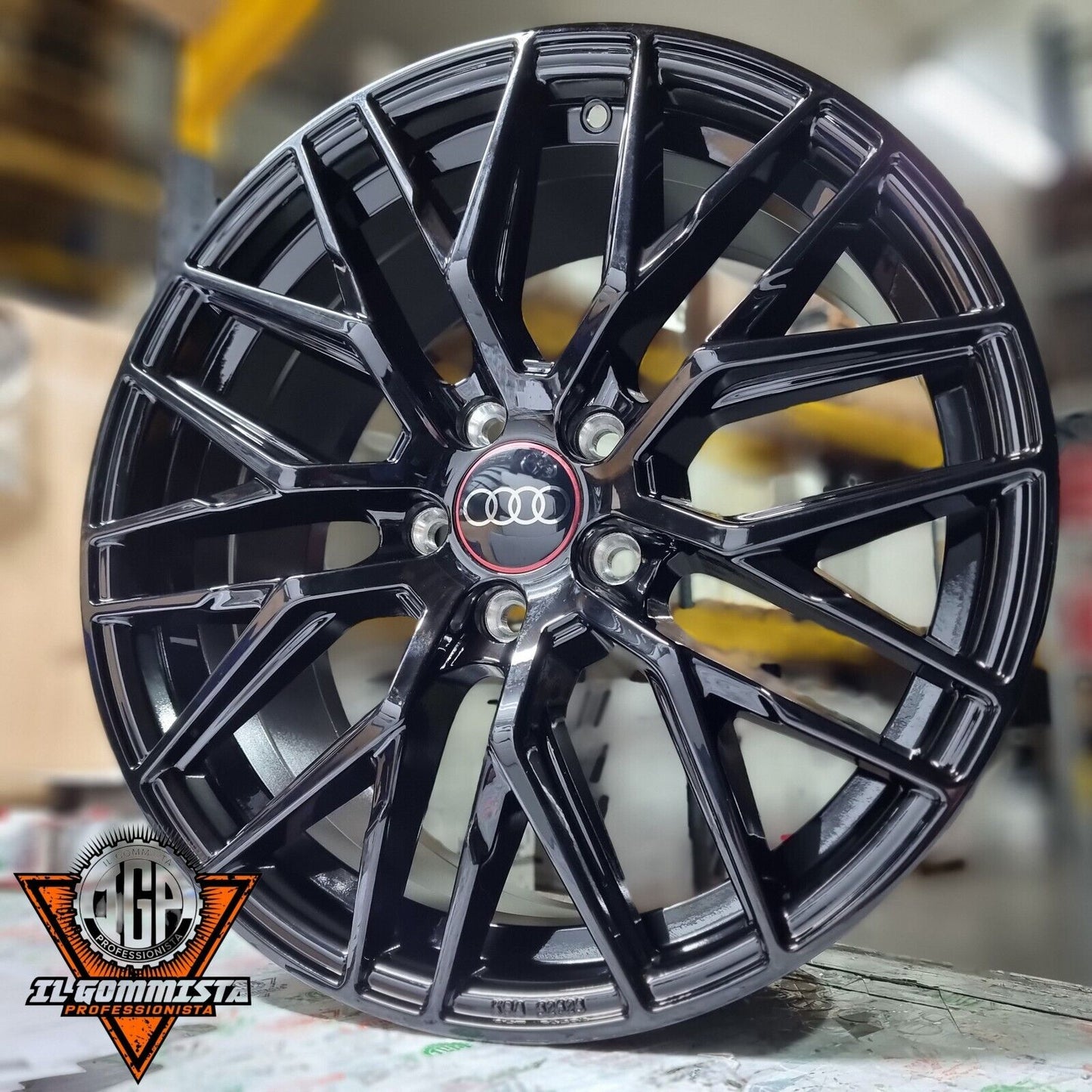 IGP RS4 KIT 4 Cerchi In Lega 18" Compatibili con Audi A3 A4 Q2 Q3 Q5 e-Tron S-line color Total BLACK Audi Q2 Type GA + Q3 8U F3 RSQ3 + Audi A3 S3 Type 8P 8V 8YA S-line