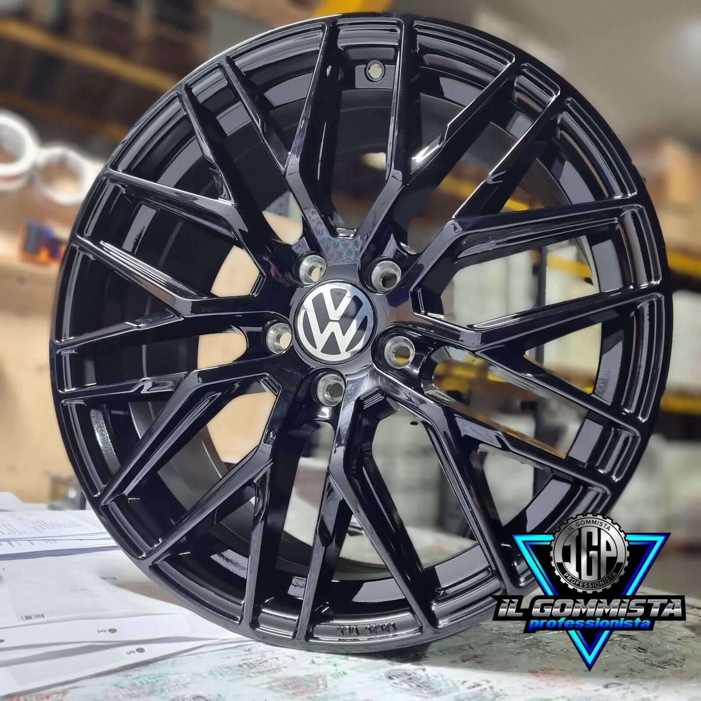 IGP KIT 4 Cerchi In Lega 18" Compatibili con Volkswagen Golf 5 6 7 8 GTD GTI 1K Arteon Beetle 5C1 Caddy + ID.3 ID.4 Maggiolino 5C1 + Passat T-ROC Tiguan Touran +