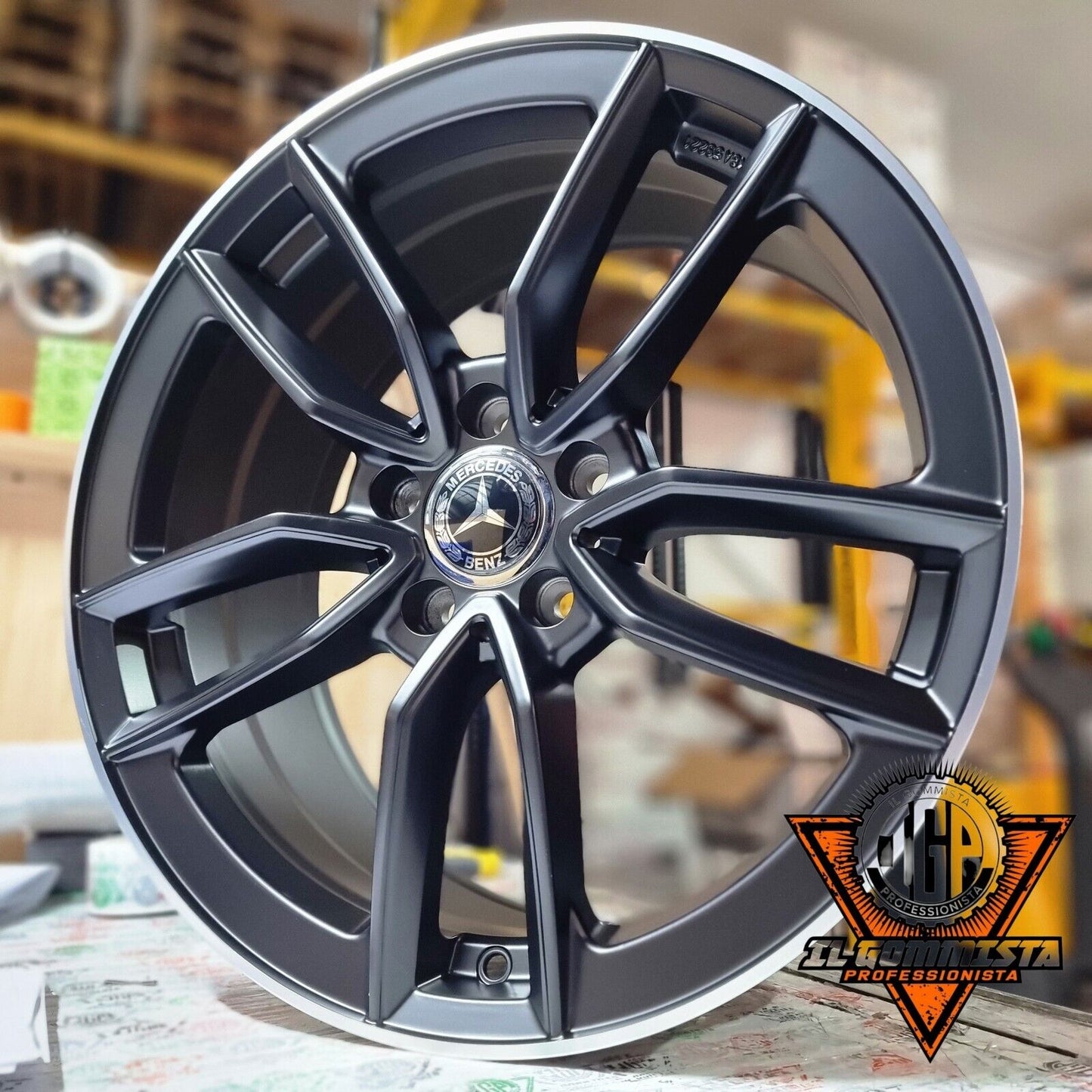 IGP21 KIT 4 Cerchi In Lega 18" Compatibili con Mercedes Classe A W169 176 177 AMG classe + B W245 246 247 AMG + CLA + Classe C W205 CLA W117 118 + CLA GLA GLB GLC Classe E + V 639 Viano Vito 447 NCC