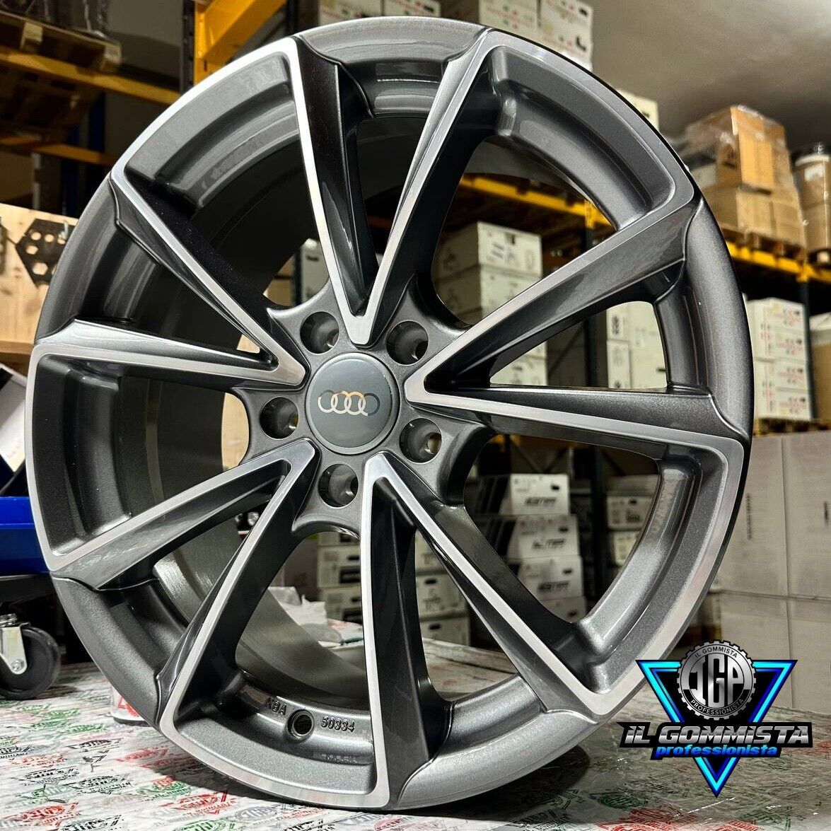 IGP A5 KIT 4 Cerchi In Lega 8 x 18" Compatibili con Audi A3 A4 A5 A6 A7 A8 TT Q2 Q3 Q4 Q5 S RS G-tron sporback S.line