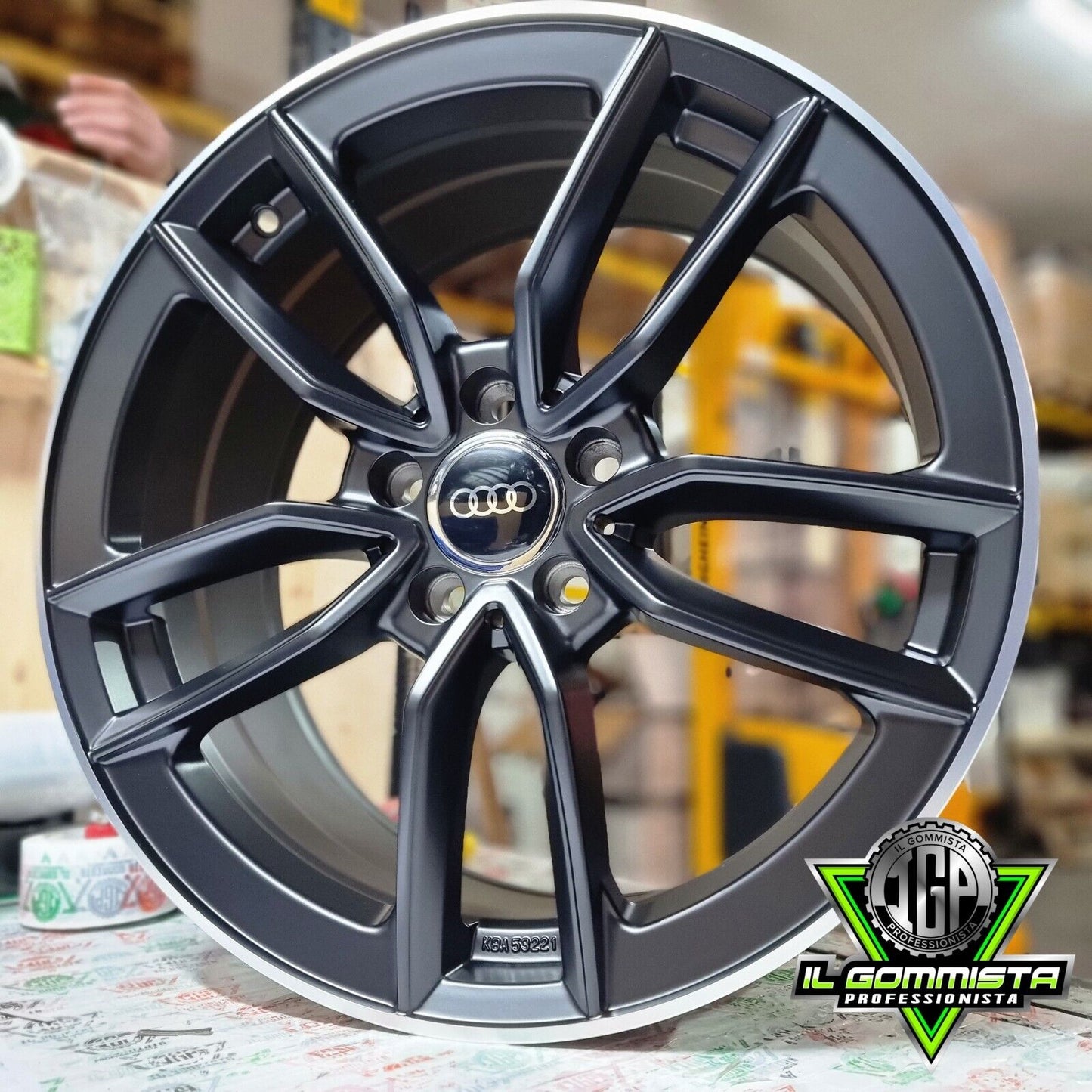 IGP21 KIT 4 Cerchi In Lega 18" Compatibili con udi A3 A4 Q2 Q3 Q5 e-Tron S-line color Total BLACK Audi Q2 Type GA + Q3 8U F3 RSQ3 + Audi A3 S3 Type 8P 8V 8YA S-line