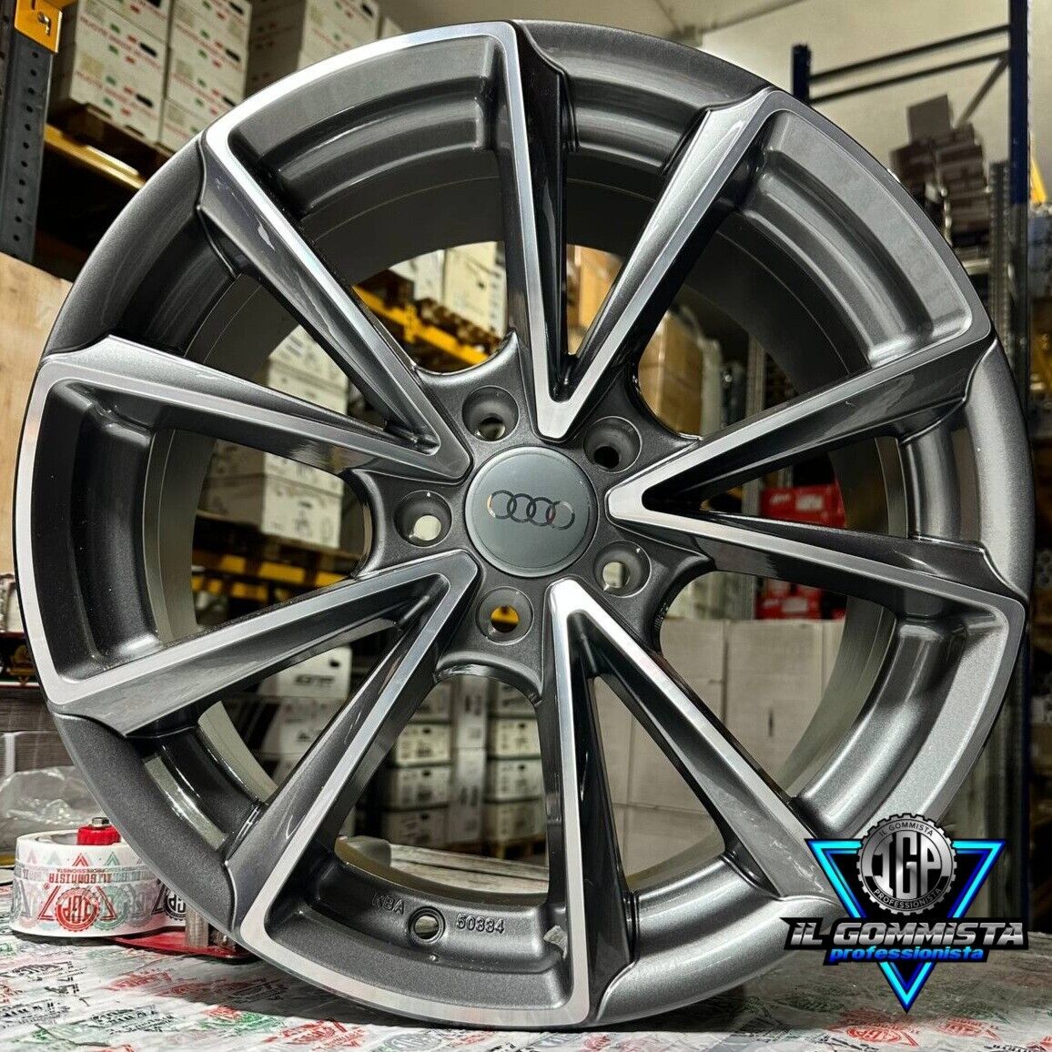 IGP A5 KIT 4 Cerchi In Lega 8 x 18" Compatibili con Audi A3 A4 A5 A6 A7 A8 TT Q2 Q3 Q4 Q5 S RS G-tron sporback S.line