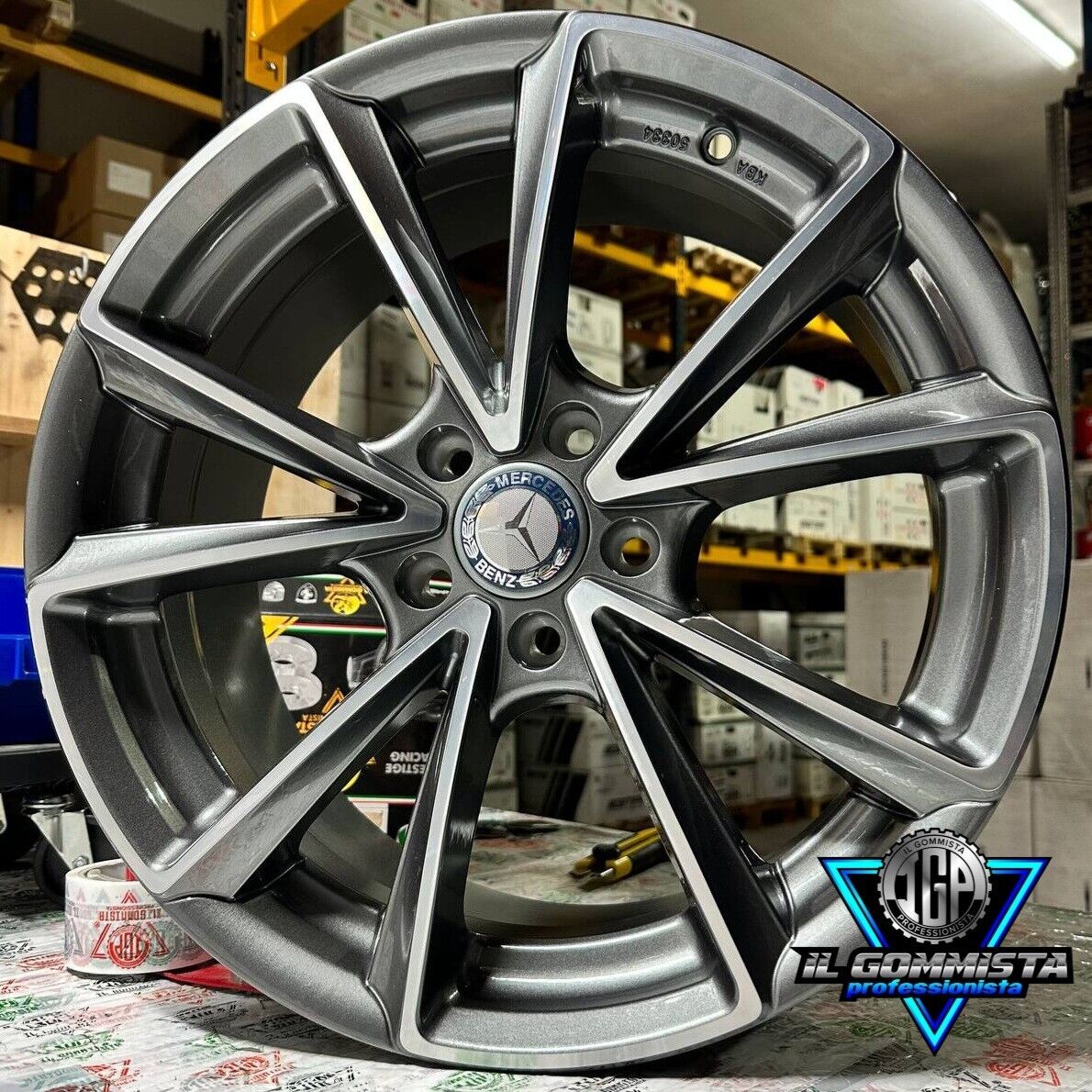 IGP A5 KIT 4 Cerchi In Lega 8 x 18" Compatibili con Mercedes Classe A B C E CLA GLA GLB GLC R M S Vito Viano AMG