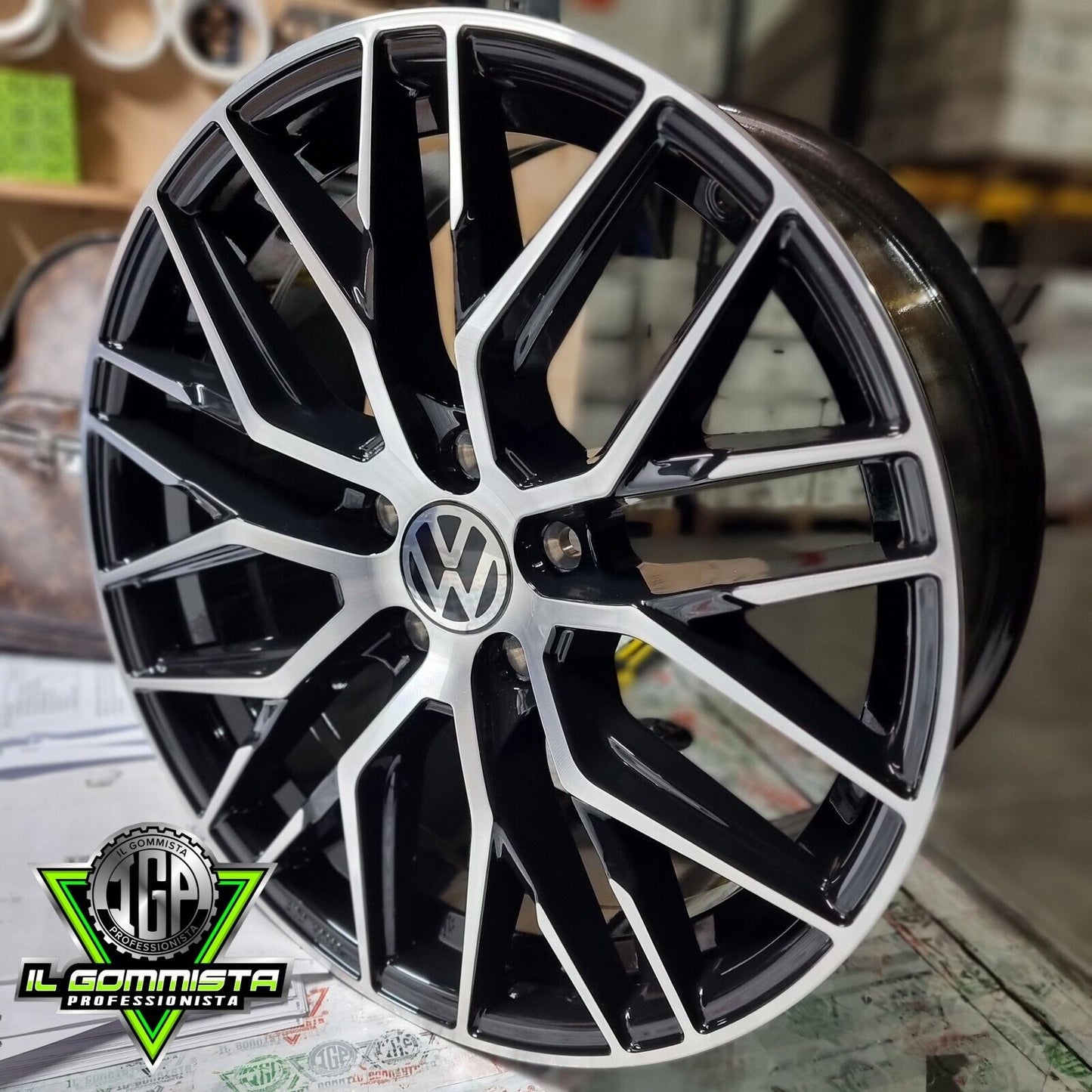 IGP RS4 KIT 4 Cerchi In Lega 17" Compatibili con Volkswagen Golf 5 6 7 8 GTD GTI 1K Arteon Beetle 5C1 Caddy + ID.3 ID.4 Maggiolino 5C1 + Passat T-ROC Tiguan Touran +