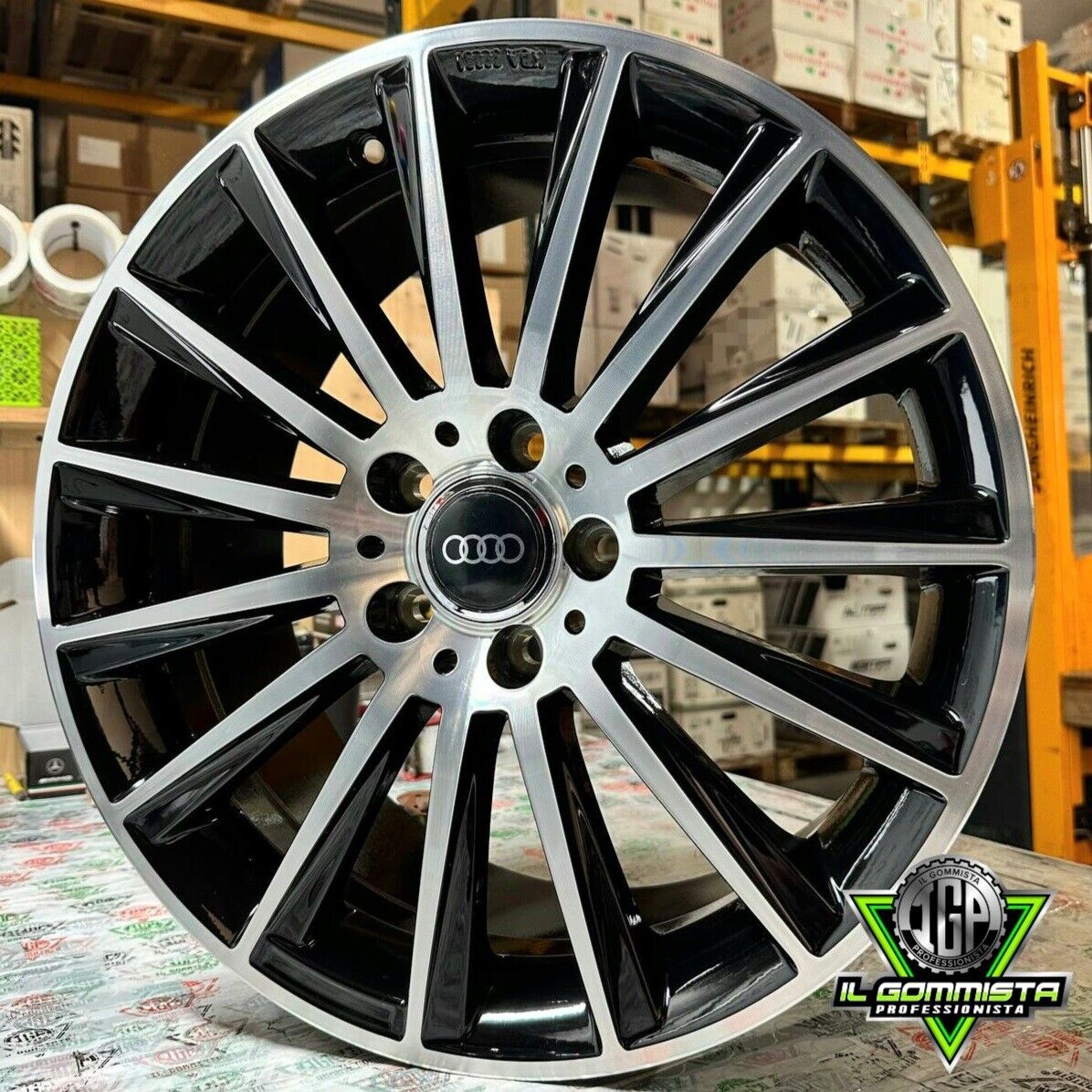 IGP 18 KIT 4 Cerchi In Lega 8 x 18" Compatibili con Audi A3 A4 A5 A6 A7 A8 TT Q2 Q3 Q4 Q5 S RS G-tron sporback S.line