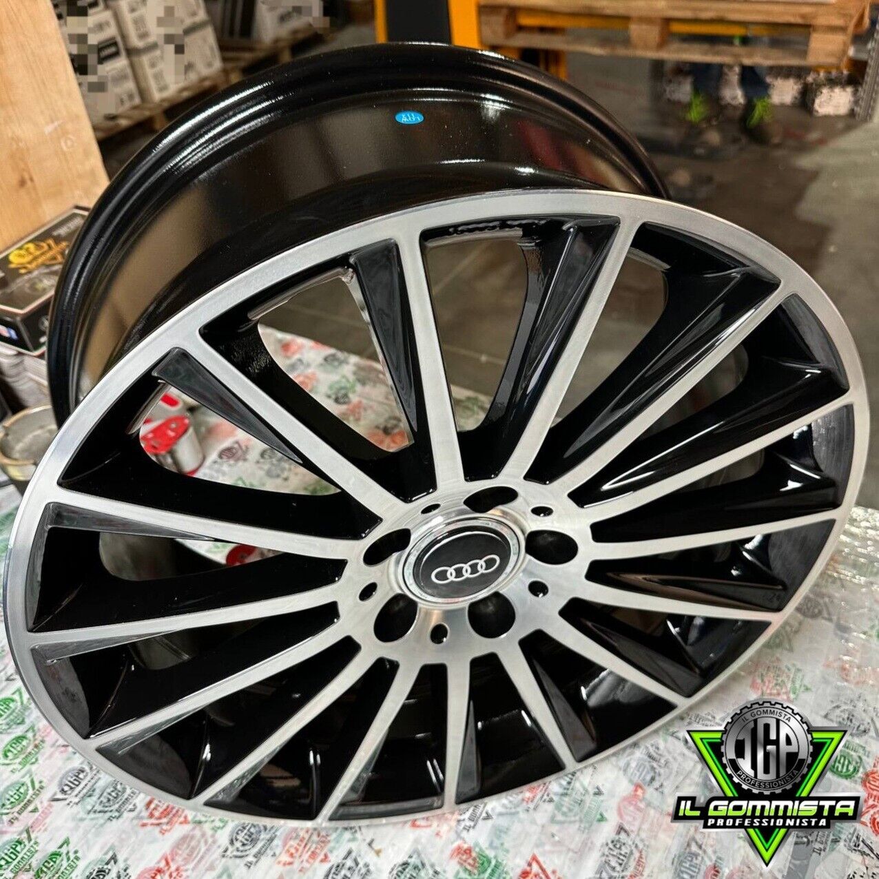 IGP 18 KIT 4 Cerchi In Lega 8 x 18" Compatibili con Audi A3 A4 A5 A6 A7 A8 TT Q2 Q3 Q4 Q5 S RS G-tron sporback S.line
