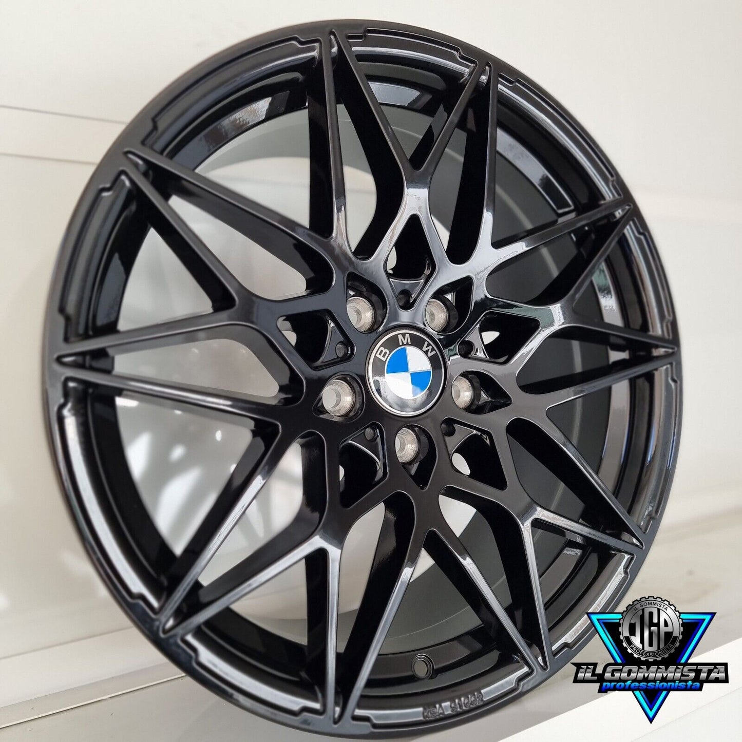 IGP B2 KIT 4 Cerchi In Lega 18" Compatibili con BMW serie 1 F40 - 2 F44 F45 F46 M + serie 3 type G20 Touring G21 + serie 4 type G22 G23 dal 2021 + serie 5 type G30 G31 G5L G5K + X1 type F48 F1X + X2 type F39 + X3 type G01 G3X + X4 type G02