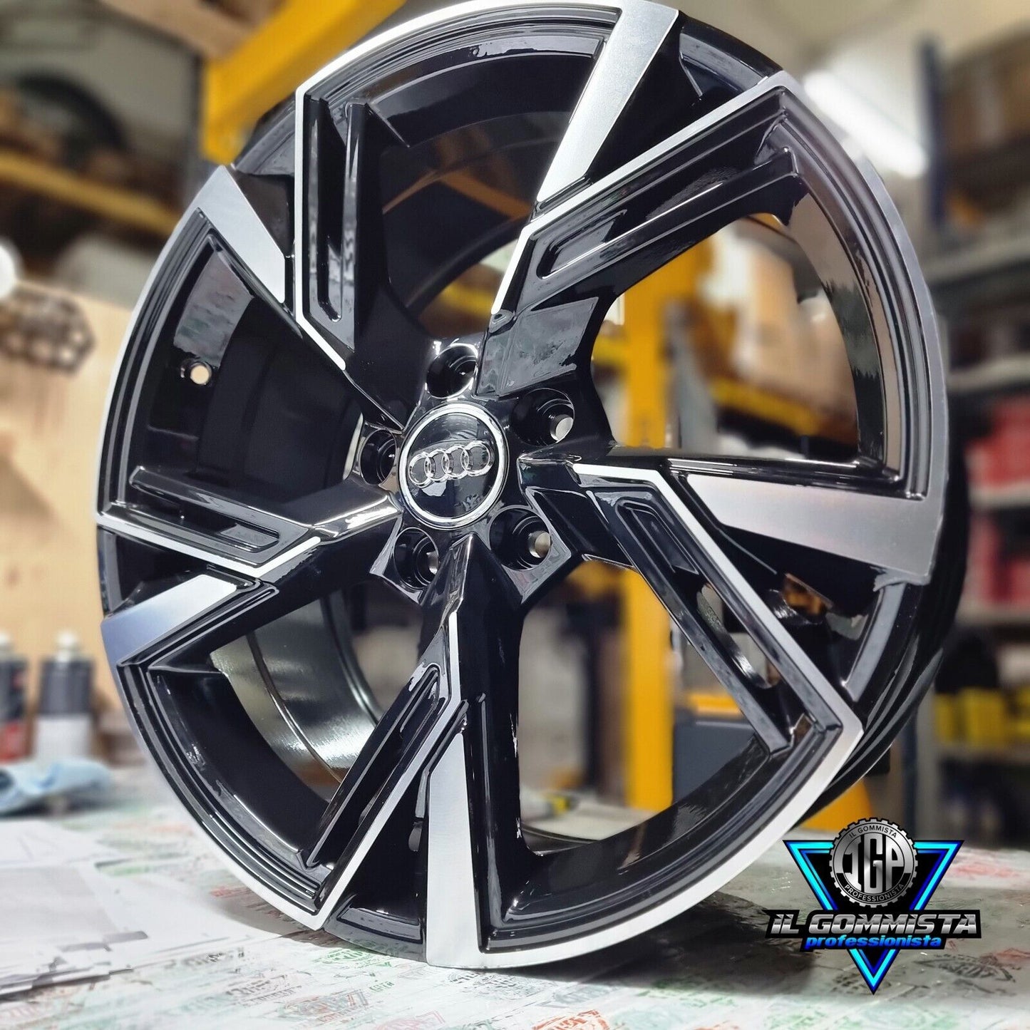 RS6 18 KIT 4 Cerchi In Lega 8 x 18" Compatibili con Audi A3 A4 A5 A6 A7 A8 TT Q2 Q3 Q4 Q5 S RS G-tron sporback S.line