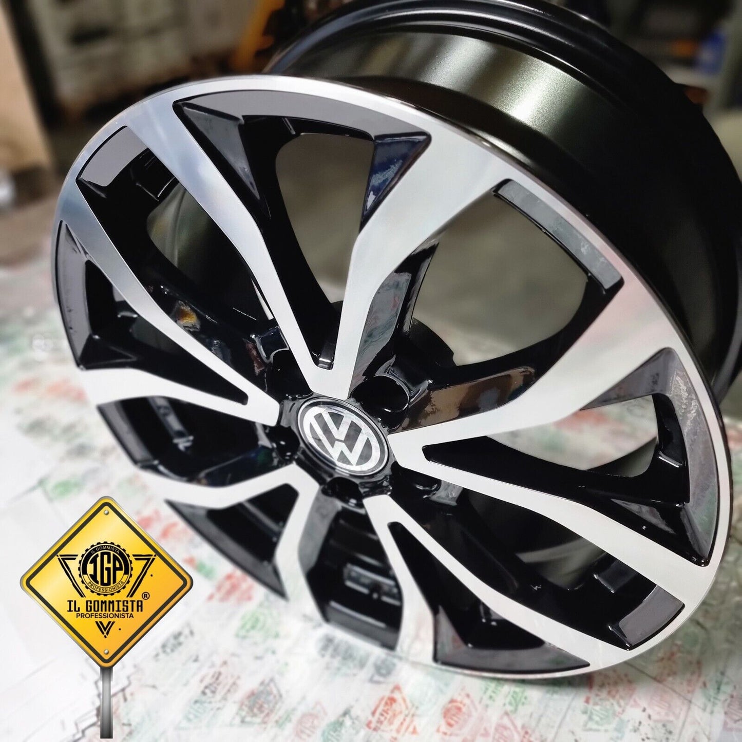 Tiger KIT 4 Cerchi In Lega 7,5 x 17" Compatibili con Volkswagen Touran Arteon T-ROC Tiguan R Scirocco Golf 5 6 7 8